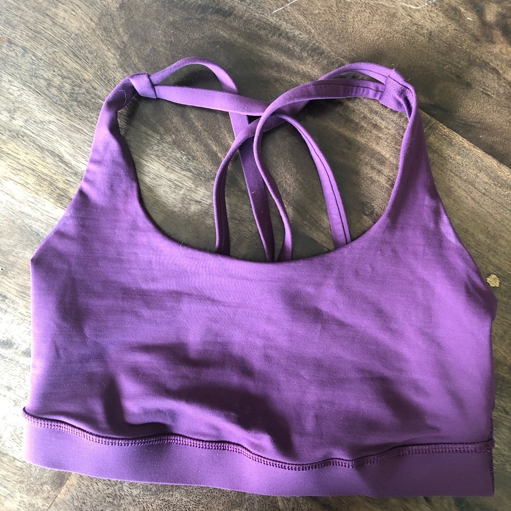 Lululemon sports bra